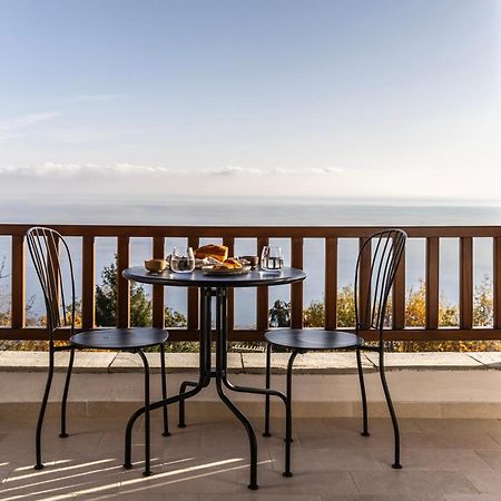 Om Living Pelion Áyios Dhimítrios Exterior foto